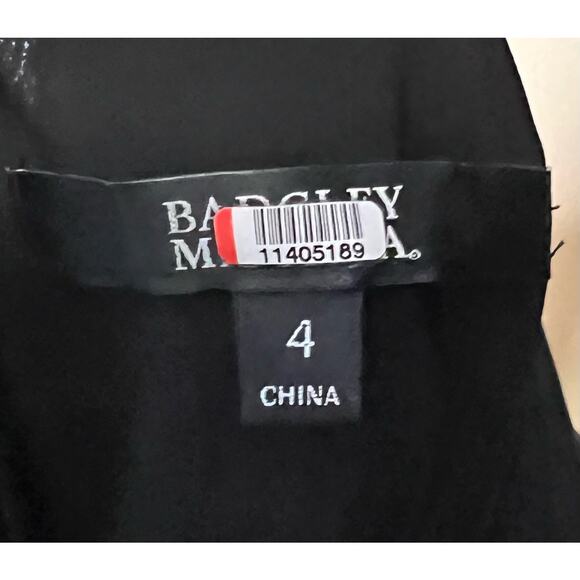 Badgley Mischka Black Pleated Embellished Waist Gown 4 - Picture 15 of 15